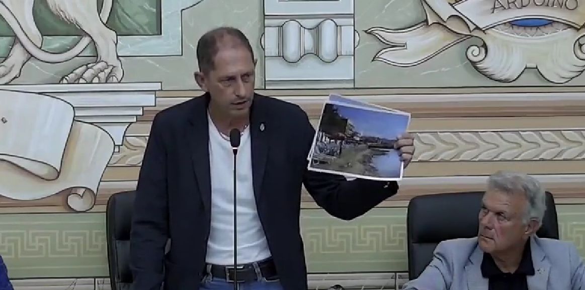 Spiagge di Borgo Paradiso, il sindaco di Diano Marina fa il punto: “Situazione migliorata (e mostra le foto), allo studio un nuovo isolotto soffolto”